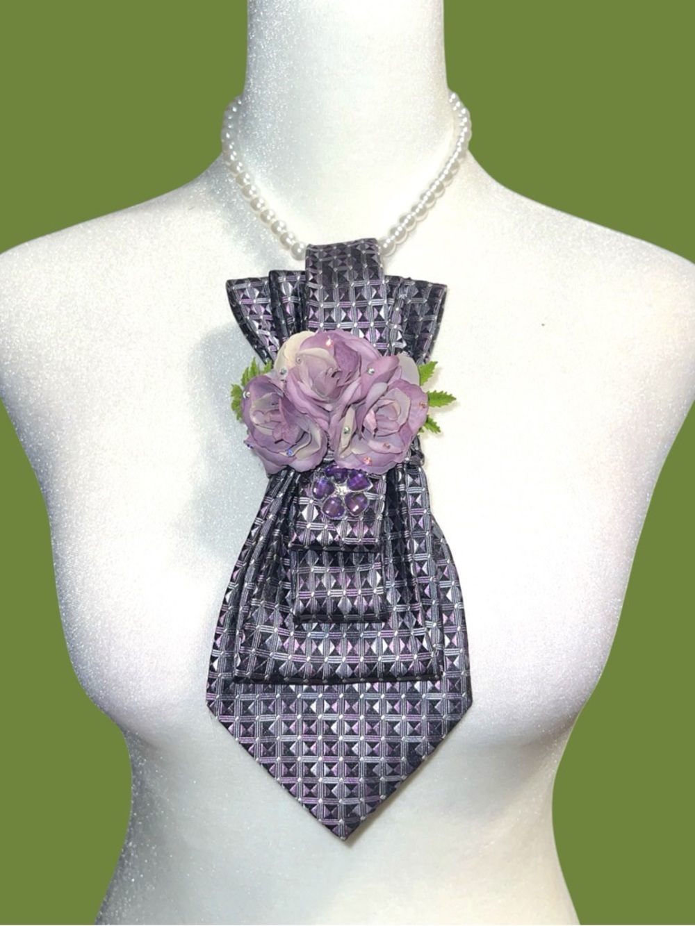 Statement Lavender Geometric necktie necklace with Floral Accent